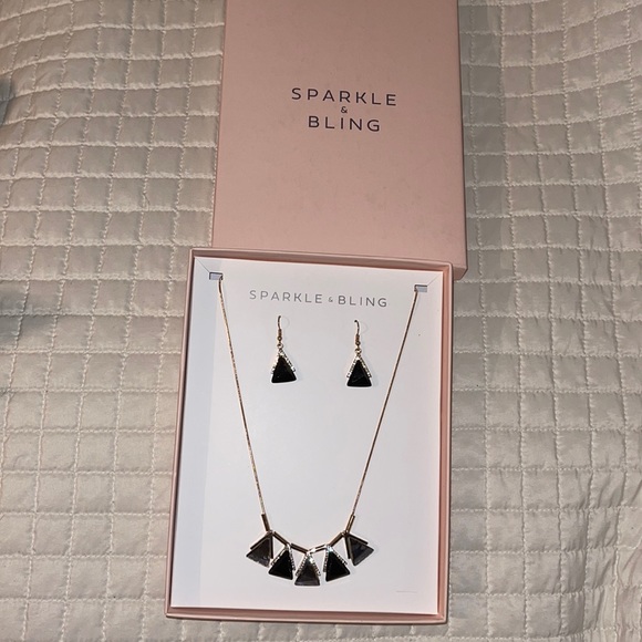 NIB- Sparkle & Bling Faux Rhinestone/Lab Created Stone Necklace and Earring Set - Picture 5 of 5